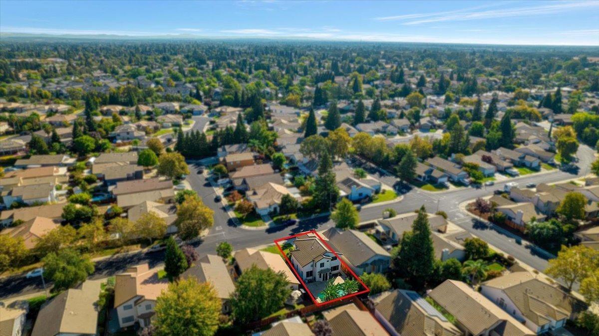 Detail Gallery Image 31 of 41 For 1651 Blanchard Dr, Roseville,  CA 95747 - 3 Beds | 2/1 Baths