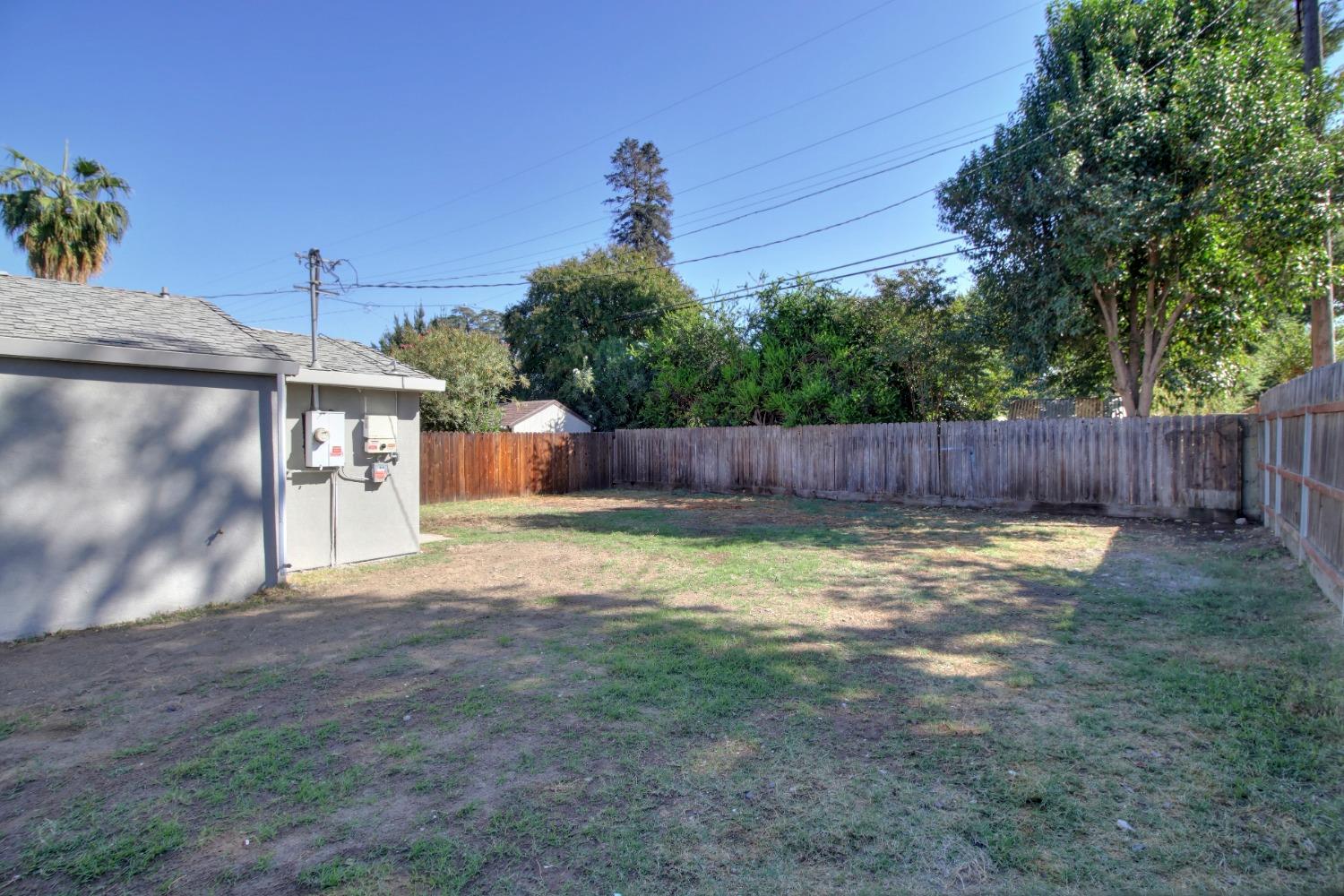 Detail Gallery Image 27 of 33 For 1707 Virginia Ave, West Sacramento,  CA 95691 - 2 Beds | 2 Baths