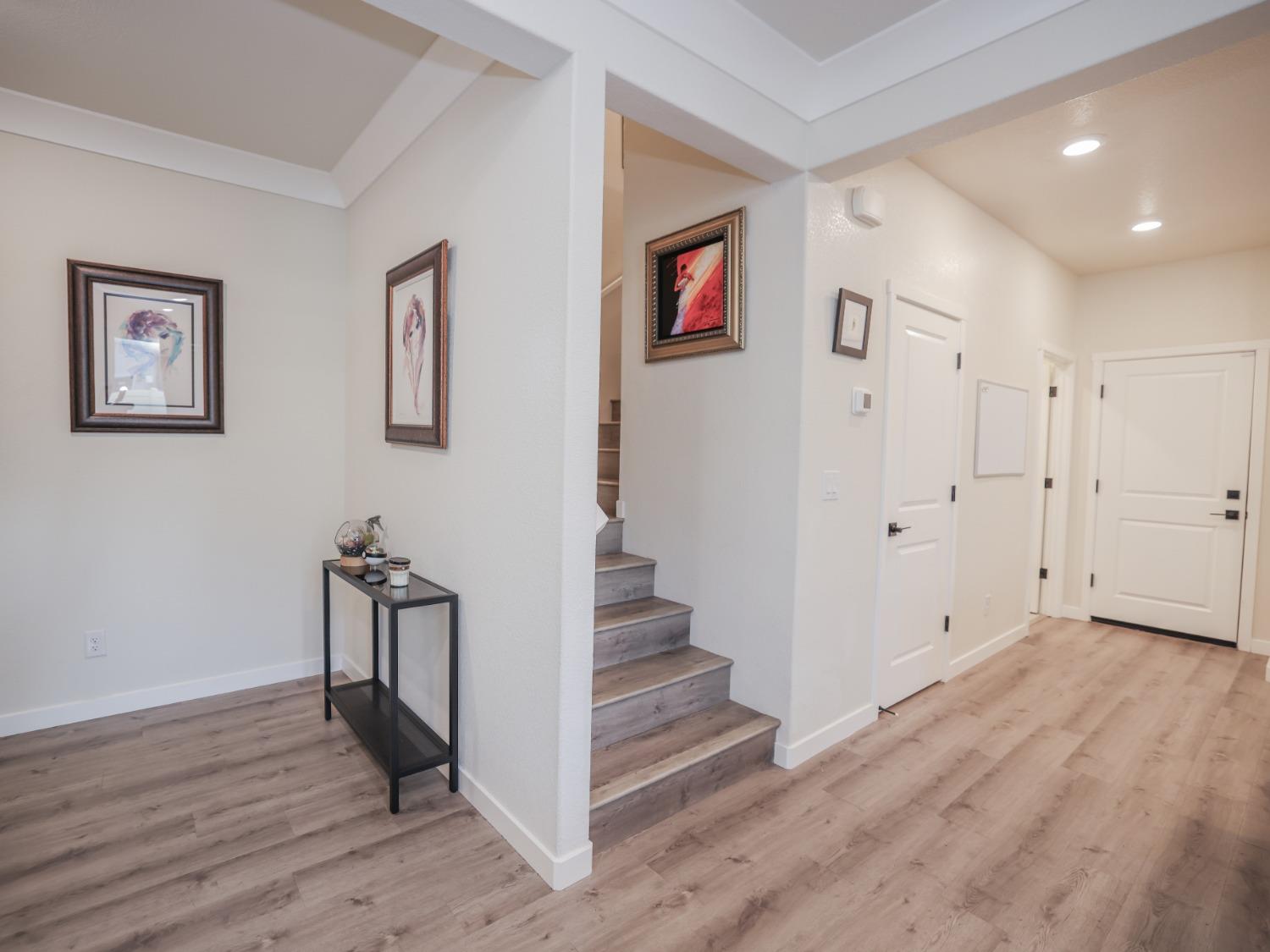 Detail Gallery Image 32 of 70 For 3532 Sparrow Ct, West Sacramento,  CA 95691 - 3 Beds | 2/1 Baths