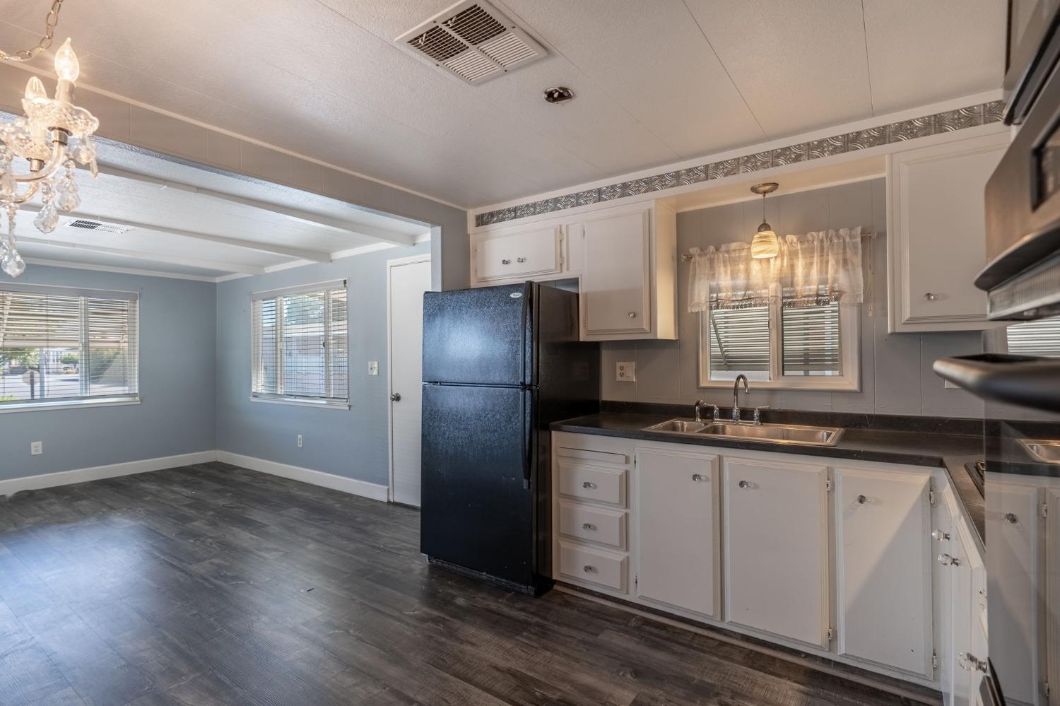 Detail Gallery Image 9 of 16 For 1830 E Yosemite Ave 213, Manteca,  CA 95336 - 1 Beds | 1 Baths