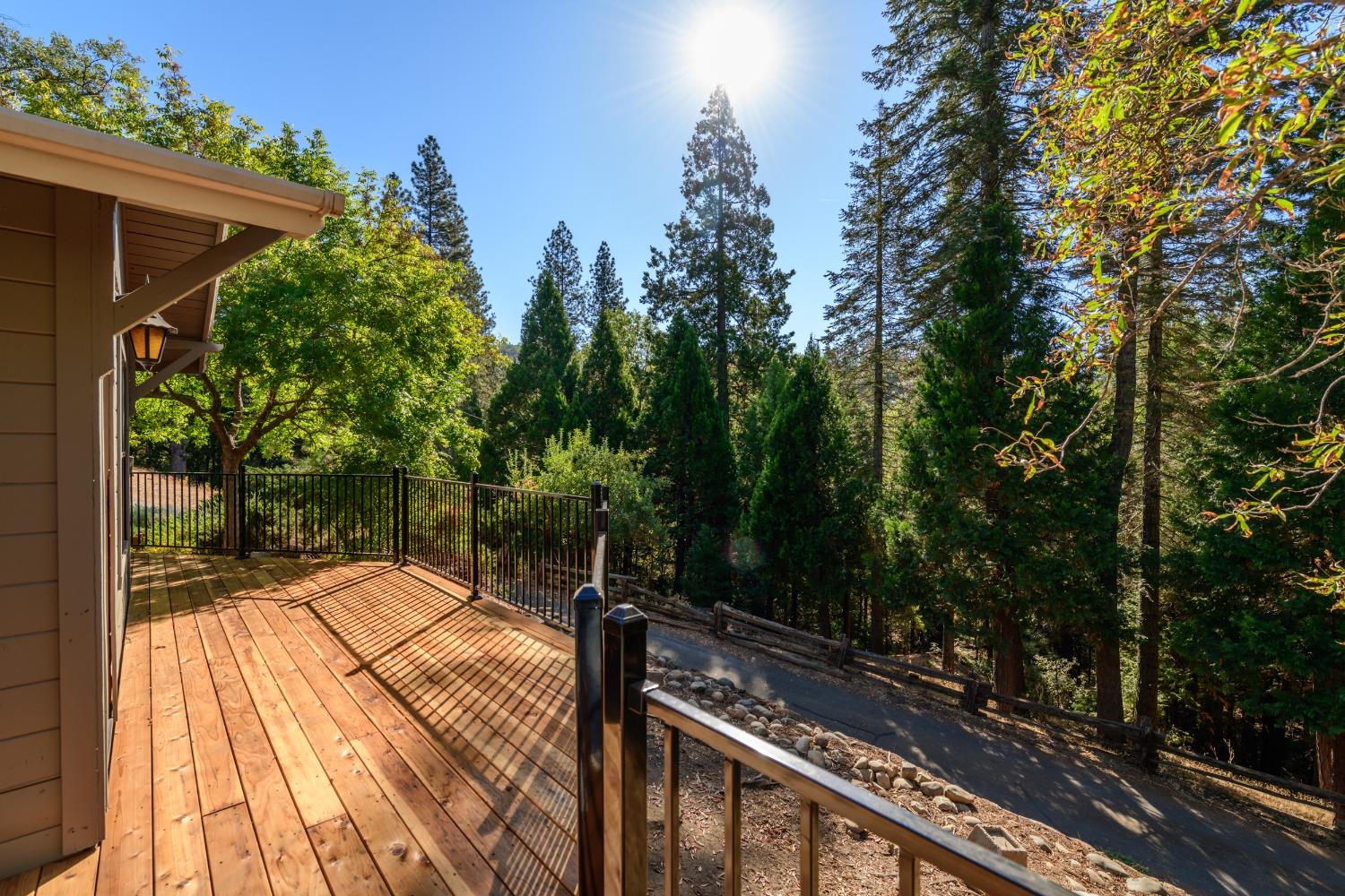 Detail Gallery Image 7 of 58 For 1802 Twitchell Rd, Placerville,  CA 95667 - 3 Beds | 2 Baths