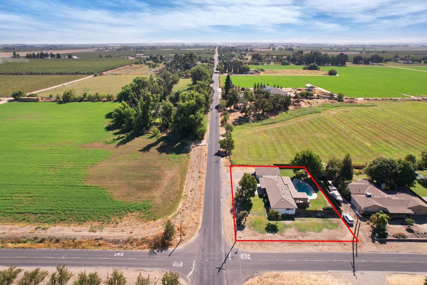 Detail Gallery Image 48 of 48 For 20915 Oleander Ave, Manteca,  CA 95337 - 3 Beds | 1/1 Baths