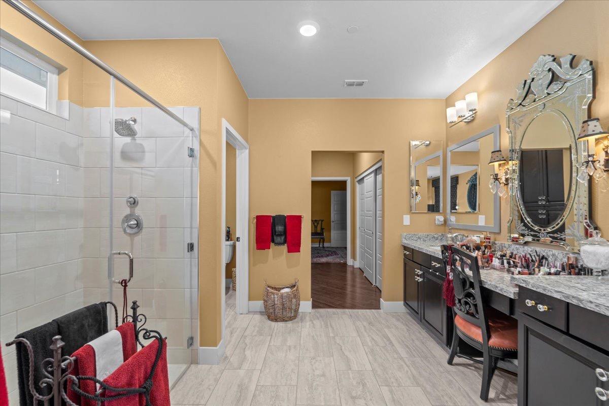 Detail Gallery Image 16 of 24 For 7048 Orbital Ln, Roseville,  CA 95747 - 2 Beds | 2/1 Baths