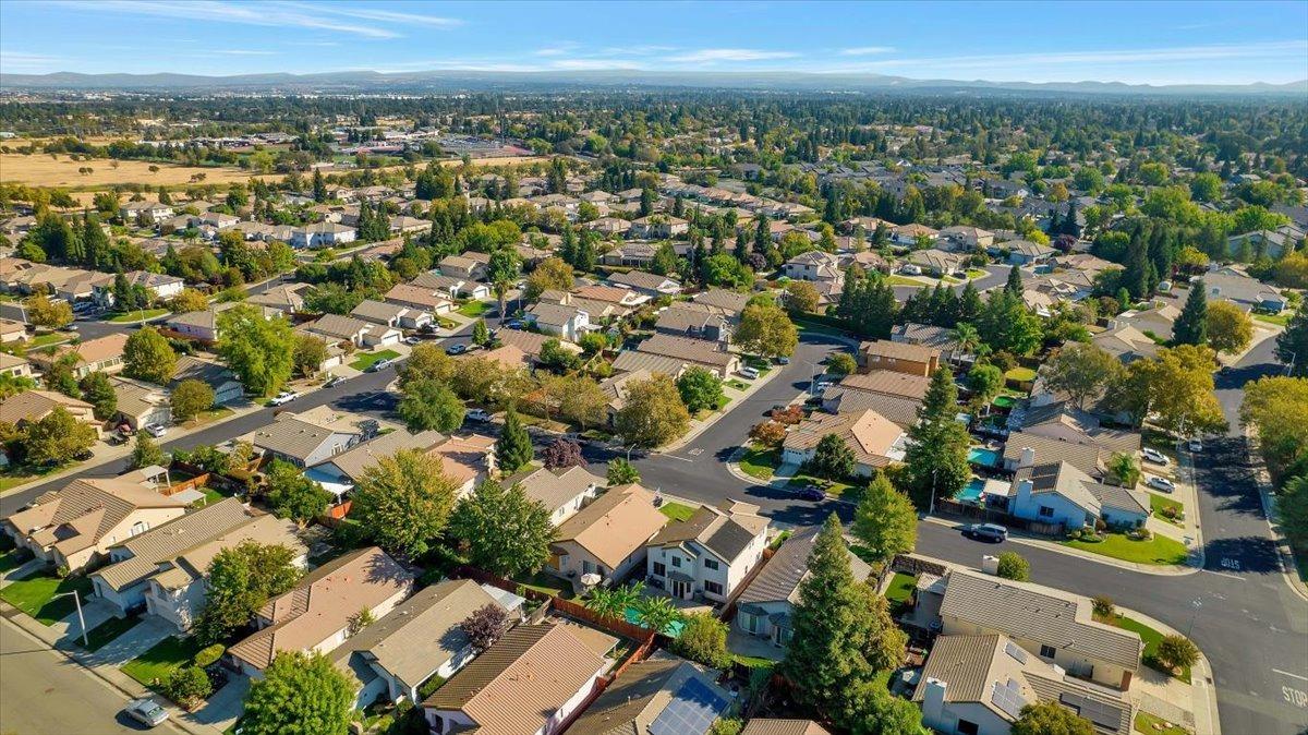 Detail Gallery Image 35 of 41 For 1651 Blanchard Dr, Roseville,  CA 95747 - 3 Beds | 2/1 Baths