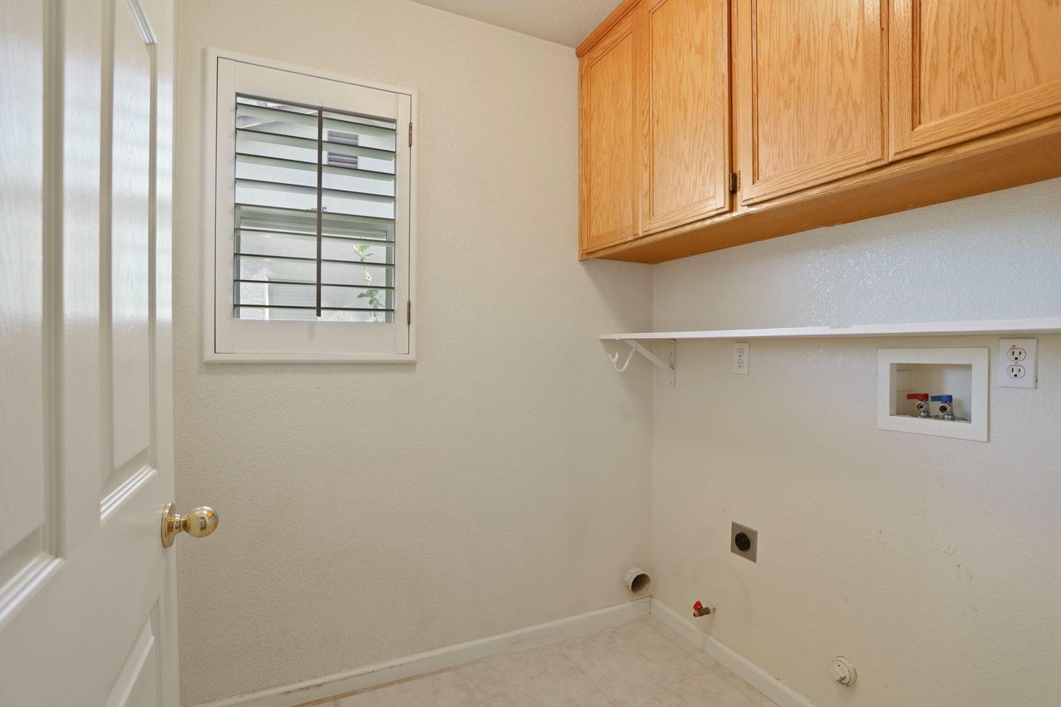 Detail Gallery Image 34 of 46 For 2648 Gaines Ct, Tracy,  CA 95377 - 3 Beds | 2/1 Baths