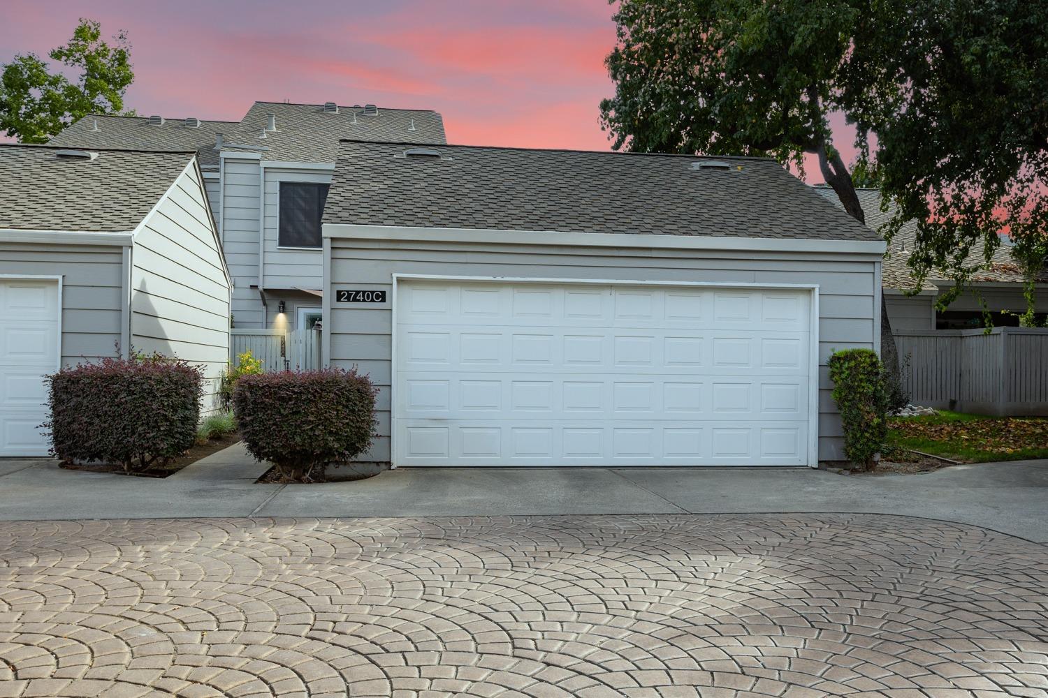 Detail Gallery Image 1 of 35 For 2740 Sherwood Ave #C,  Modesto,  CA 95350 - 2 Beds | 2/1 Baths