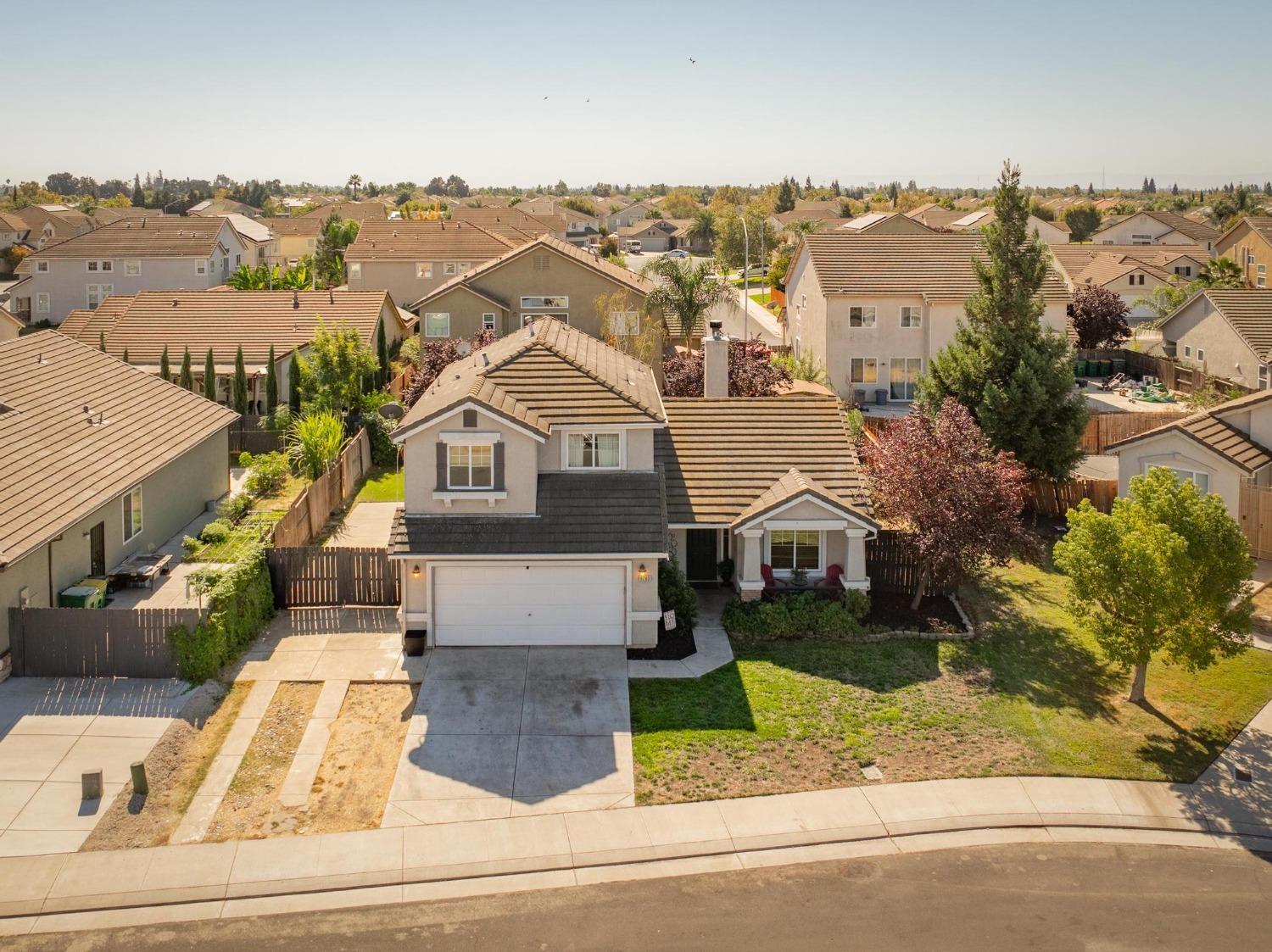 Detail Gallery Image 3 of 28 For 9263 Mammath Peak Cir, Stockton,  CA 95212 - 3 Beds | 3 Baths