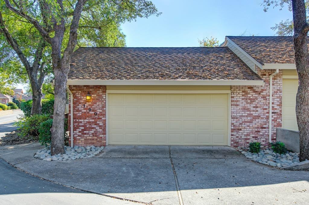 Detail Gallery Image 4 of 58 For 190 Winding Canyon Ln, Folsom,  CA 95630 - 2 Beds | 2 Baths