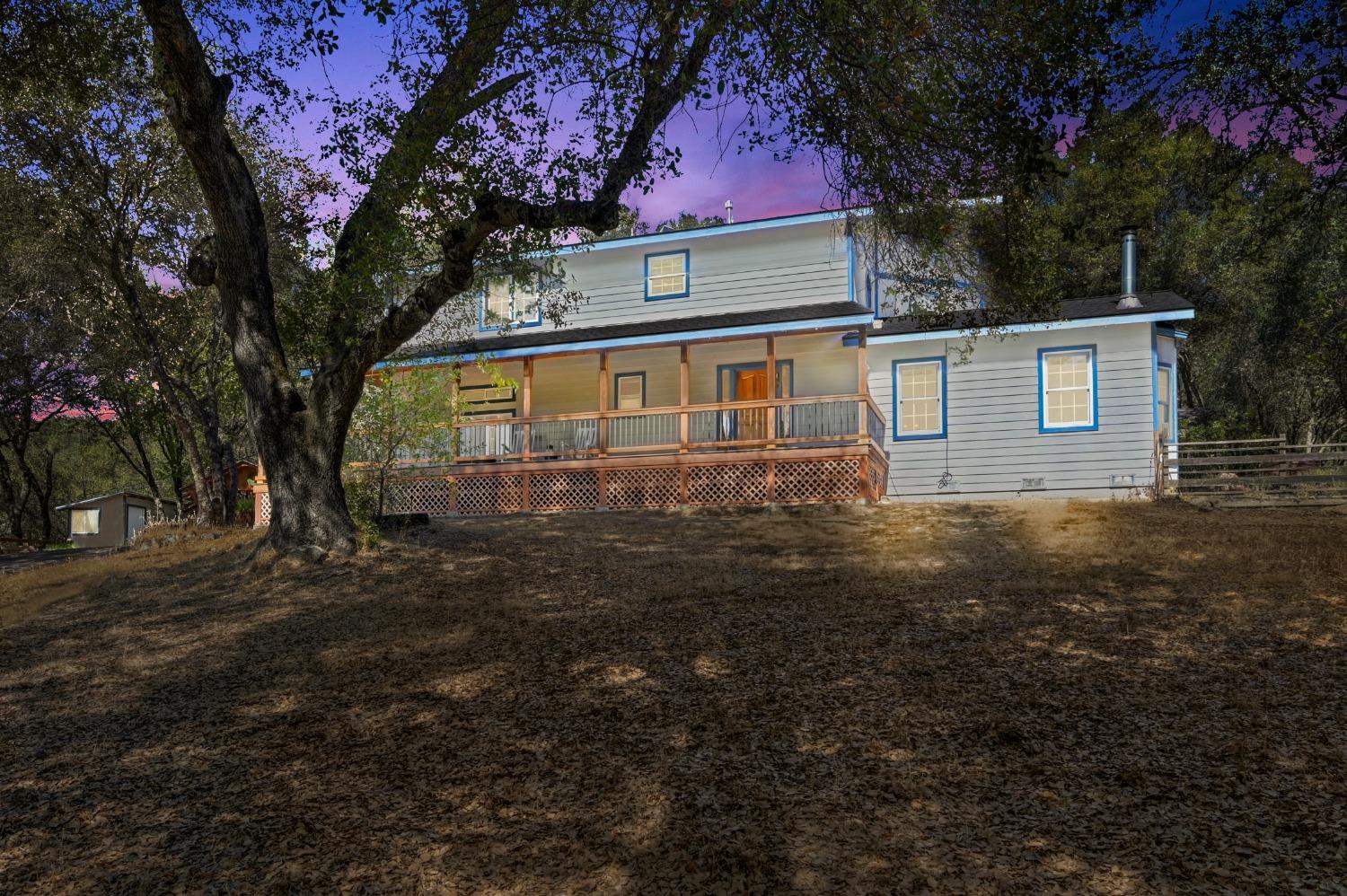 Detail Gallery Image 2 of 61 For 2827 Telemark Ct, Placerville,  CA 95667 - 3 Beds | 3 Baths