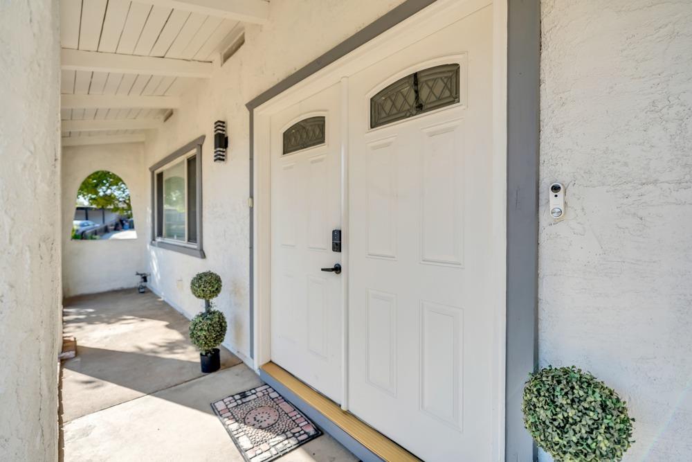 Detail Gallery Image 6 of 60 For 7351 Sandalwood Dr, Citrus Heights,  CA 95621 - 4 Beds | 2 Baths