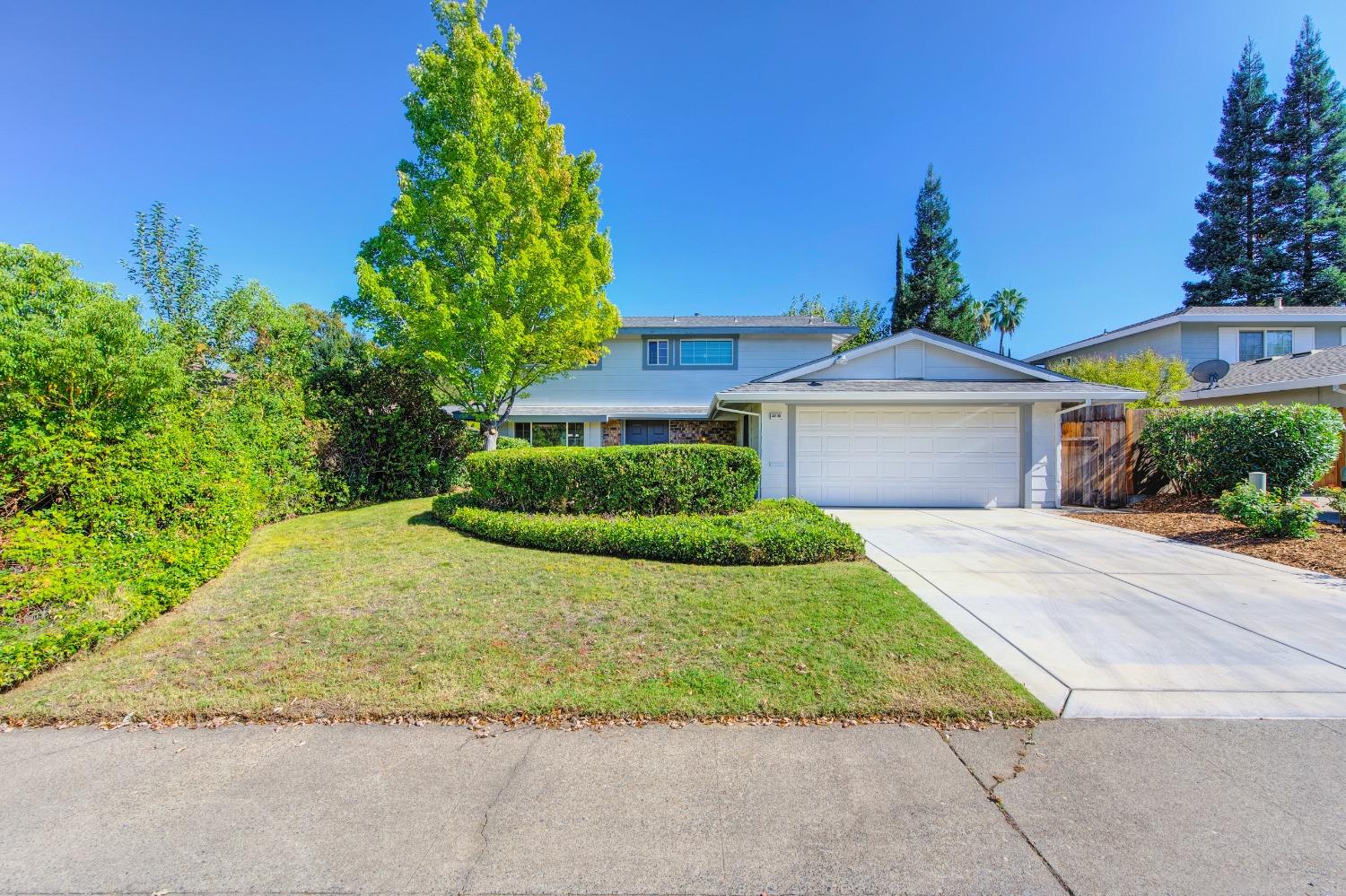 Detail Gallery Image 1 of 1 For 4638 Oakbough Way, Carmichael,  CA 95608 - 4 Beds | 2/1 Baths