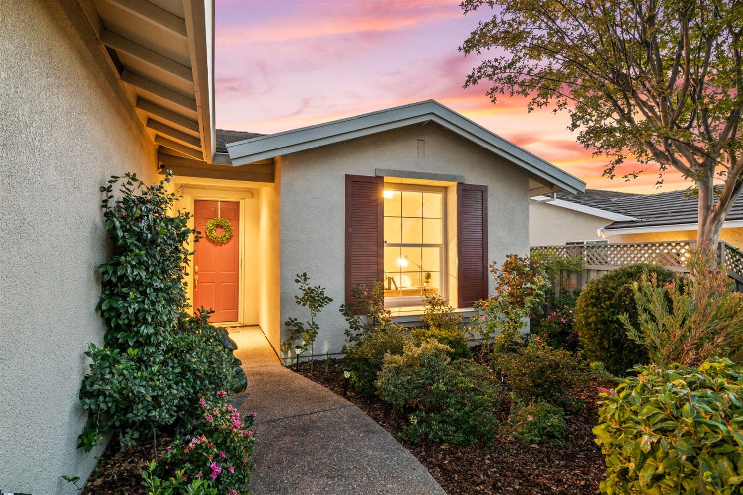 Detail Gallery Image 3 of 42 For 306 Daylily Ln, Lincoln,  CA 95648 - 2 Beds | 2 Baths