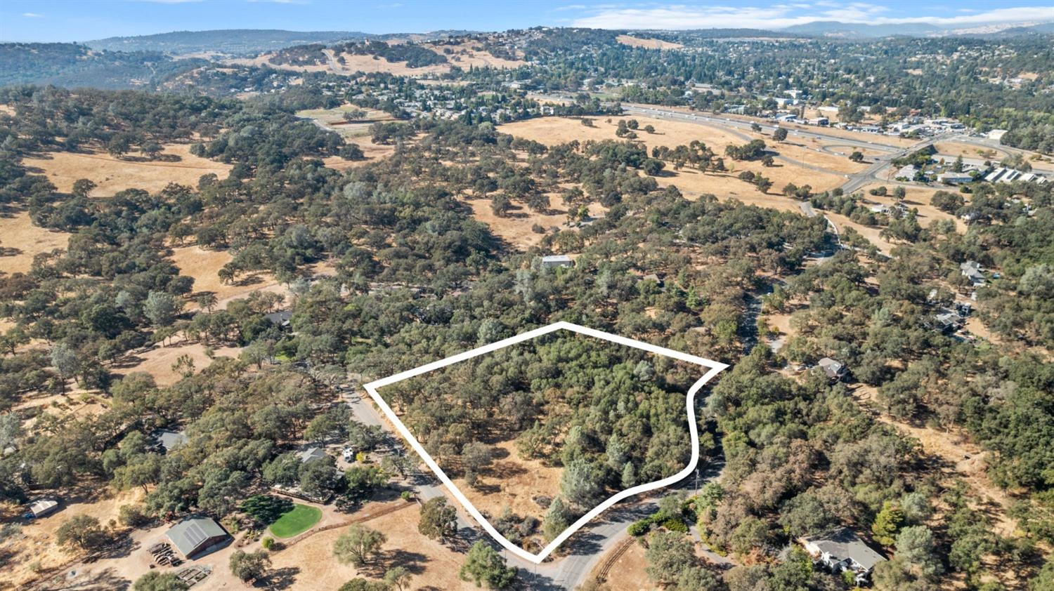 Dove Meadow Court, Cameron Park, California image 4
