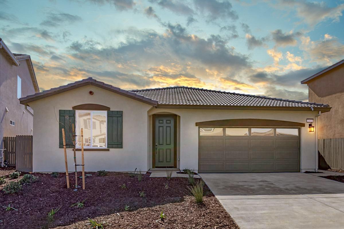 Detail Gallery Image 1 of 28 For 2132 Sierra Pines Pl, Plumas Lake,  CA 95961 - 4 Beds | 2 Baths