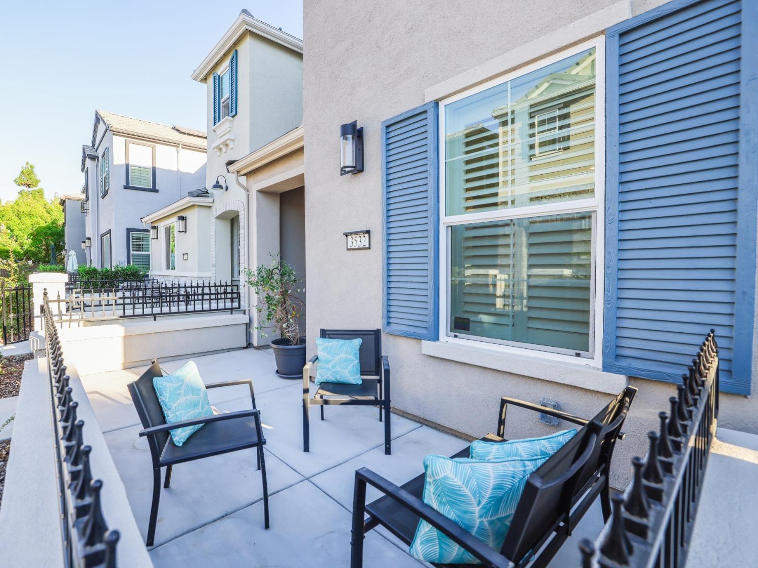 Detail Gallery Image 11 of 70 For 3532 Sparrow Ct, West Sacramento,  CA 95691 - 3 Beds | 2/1 Baths