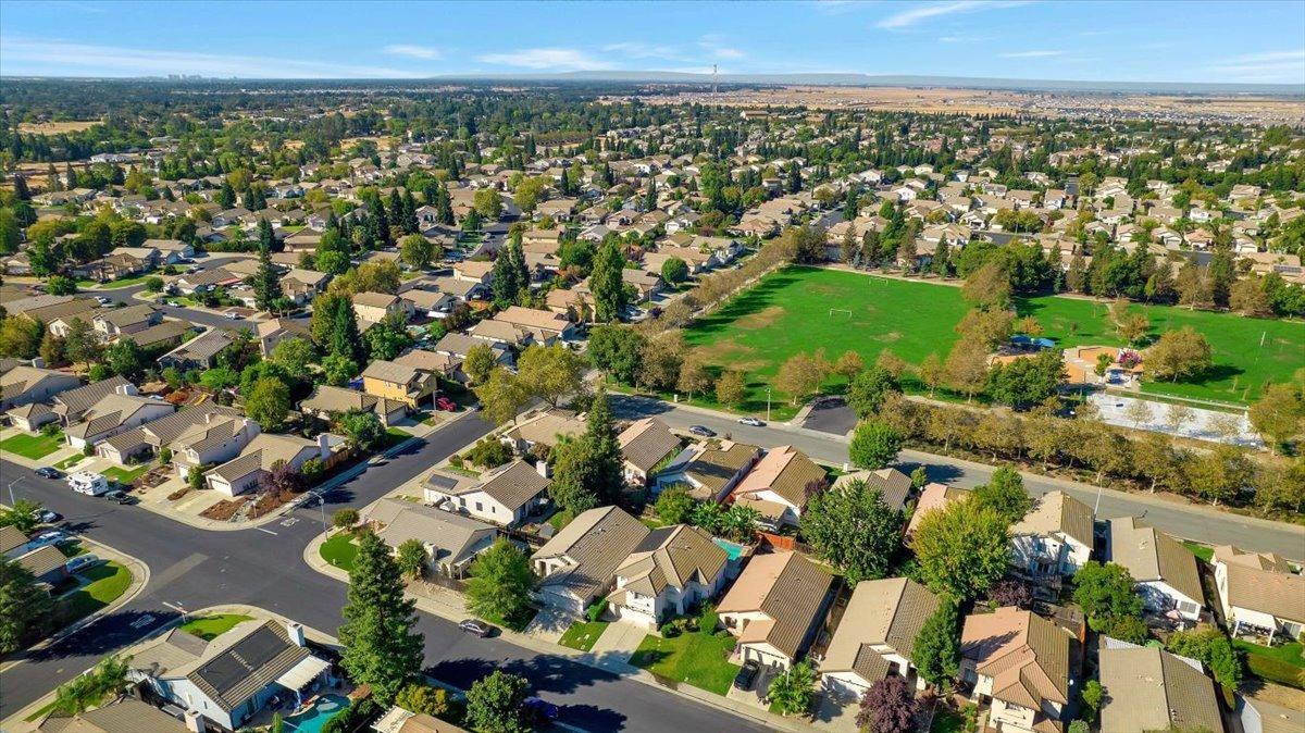 Detail Gallery Image 39 of 41 For 1651 Blanchard Dr, Roseville,  CA 95747 - 3 Beds | 2/1 Baths