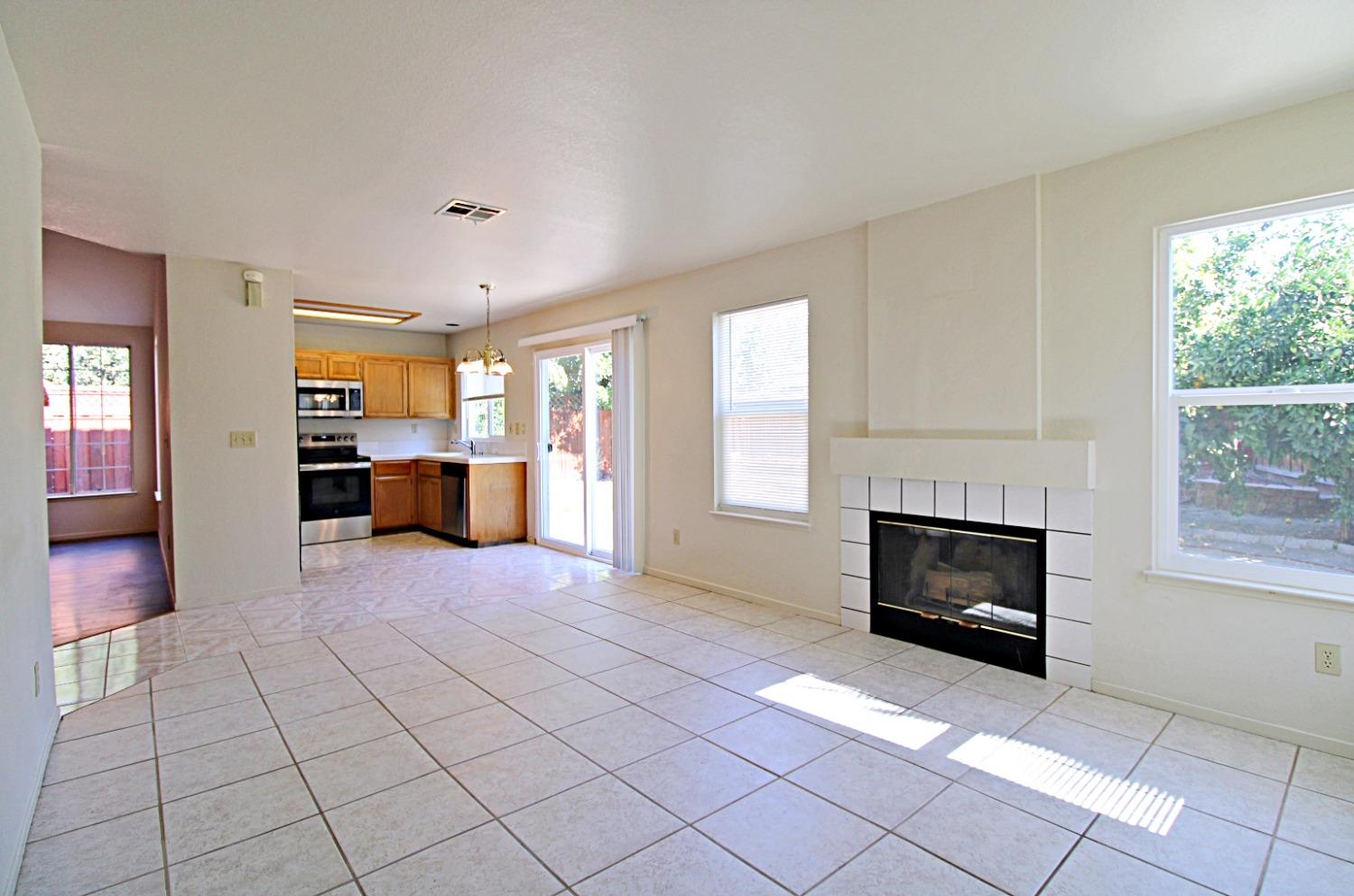 Detail Gallery Image 20 of 46 For 892 Winter Ln, Tracy,  CA 95376 - 4 Beds | 2/1 Baths