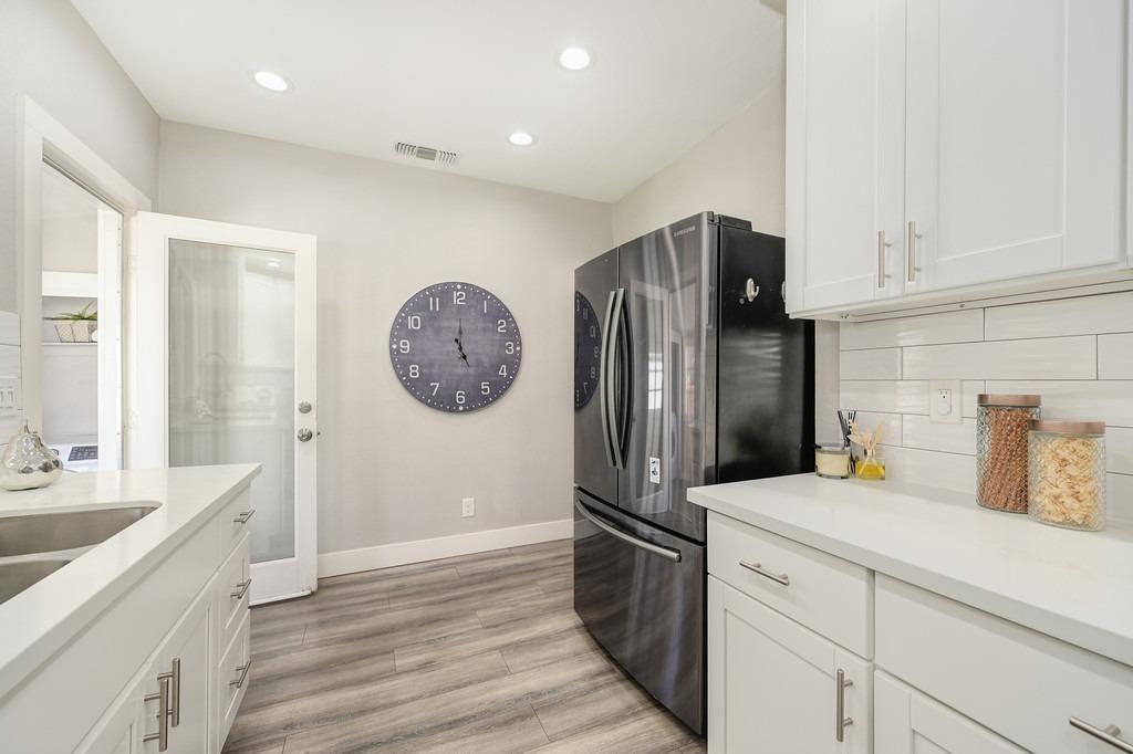 Detail Gallery Image 17 of 46 For 3225 Franklin Blvd, Sacramento,  CA 95818 - 2 Beds | 2 Baths