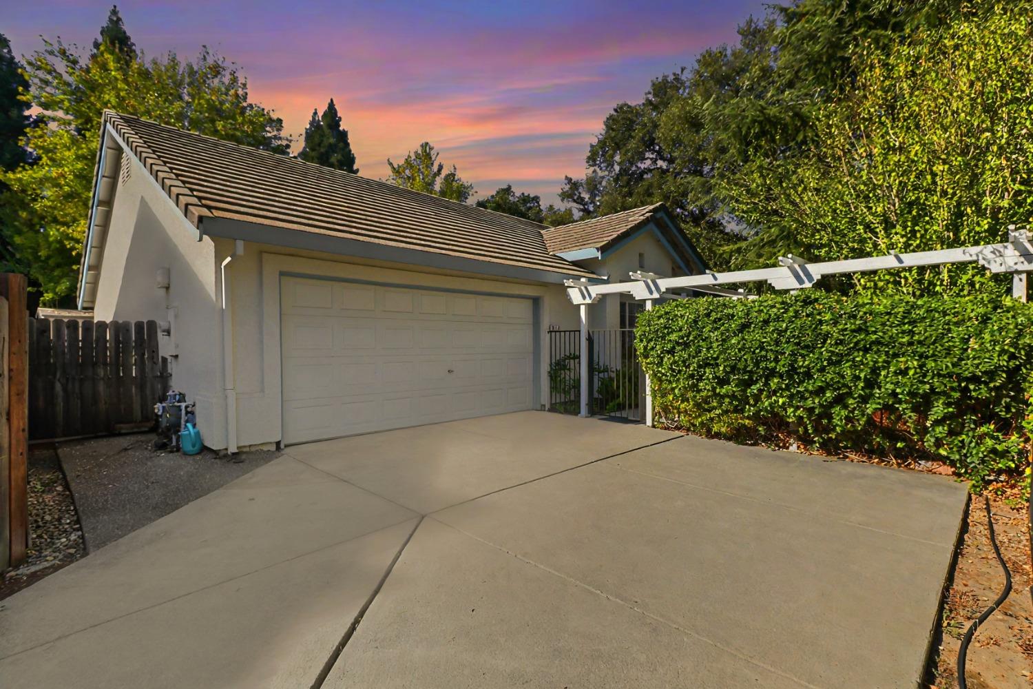 Detail Gallery Image 1 of 51 For 213 Partridge Ct, Roseville,  CA 95661 - 3 Beds | 2 Baths