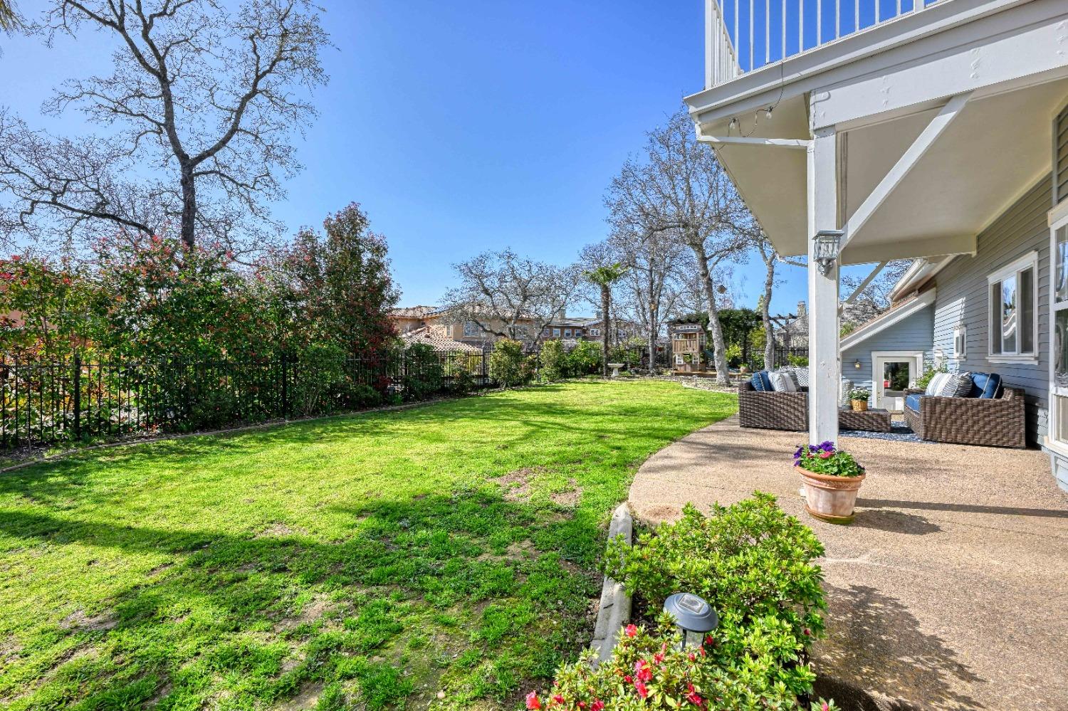 Detail Gallery Image 54 of 65 For 712 Lakecrest Dr, El Dorado Hills,  CA 95762 - 4 Beds | 3/2 Baths