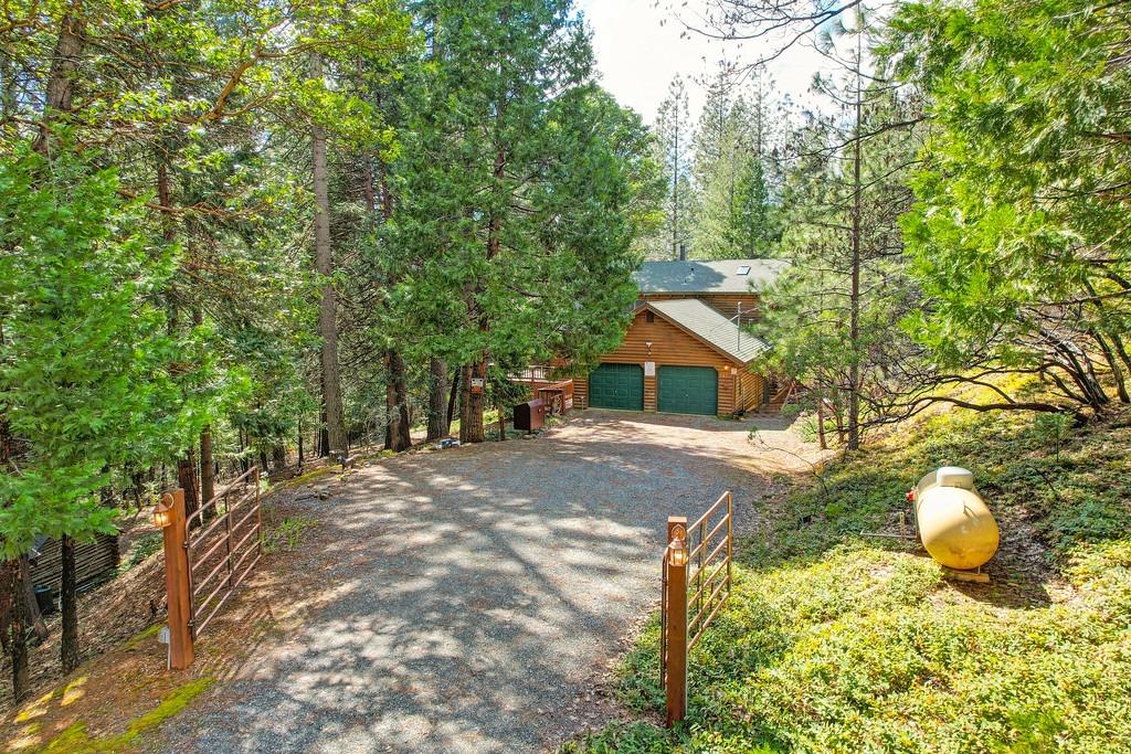 Detail Gallery Image 5 of 63 For 5850 Juarez Rd, Placerville,  CA 95667 - 3 Beds | 2/1 Baths