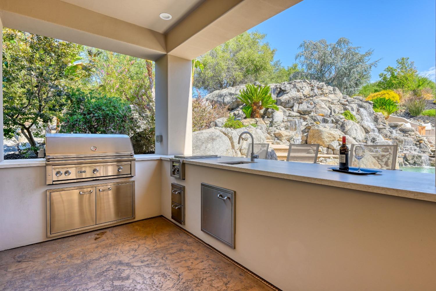 Detail Gallery Image 34 of 44 For 5655 Los Posas Way, Granite Bay,  CA 95746 - 4 Beds | 4/1 Baths