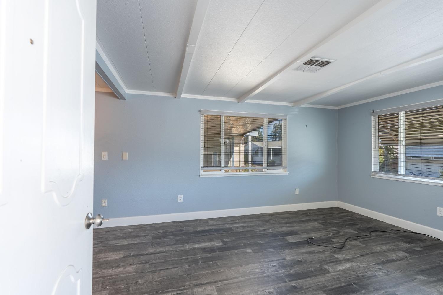 Detail Gallery Image 5 of 16 For 1830 E Yosemite Ave 213, Manteca,  CA 95336 - 1 Beds | 1 Baths