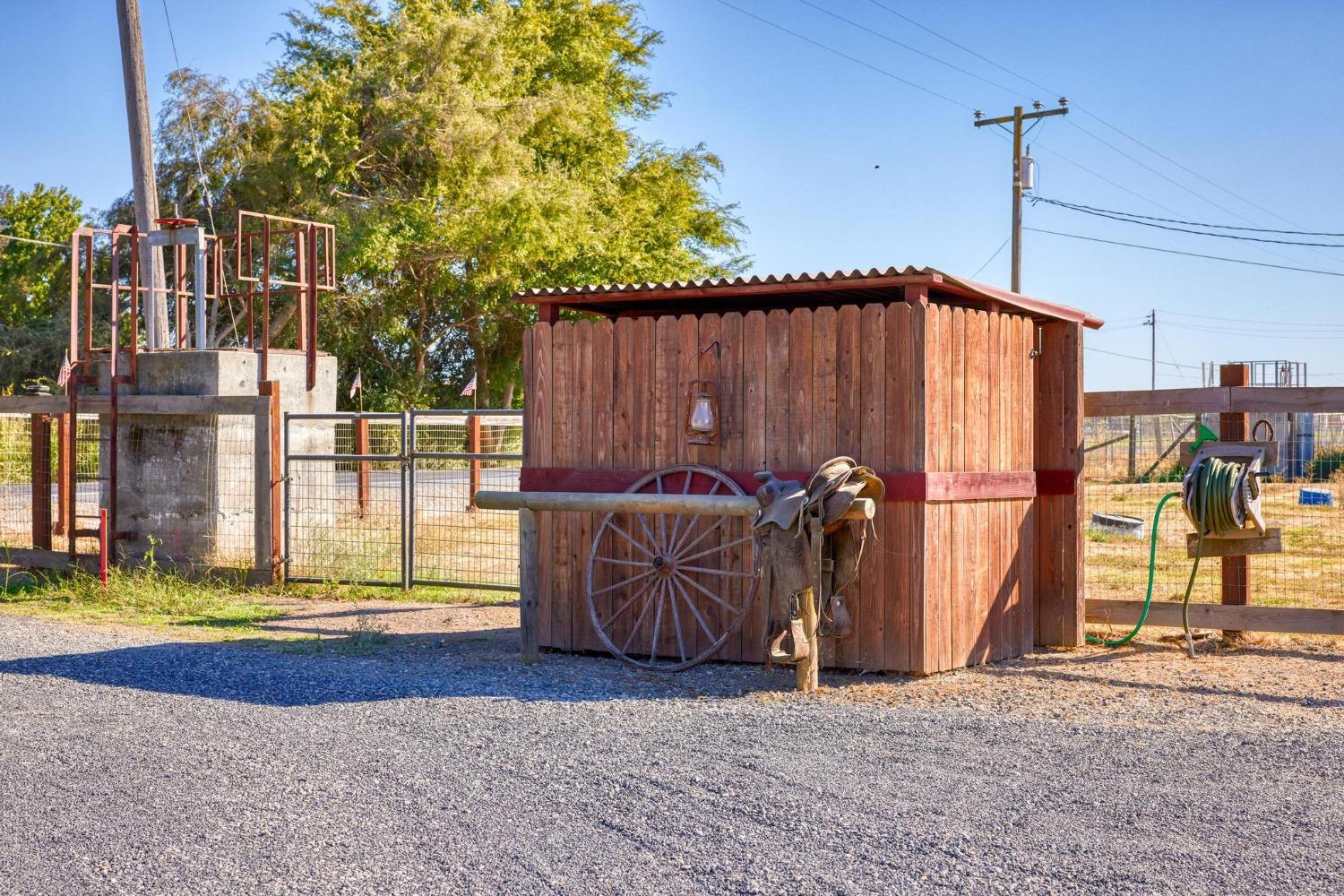 Detail Gallery Image 6 of 45 For 13111 Escalon Bellota Rd, Escalon,  CA 95320 - 4 Beds | 2 Baths