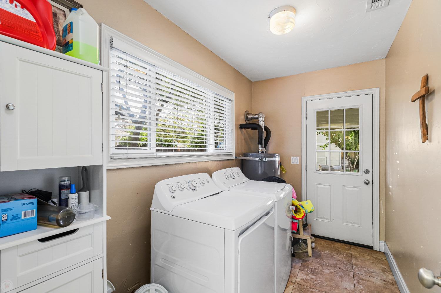 Detail Gallery Image 33 of 44 For 248 E Hollywood Ave, Tracy,  CA 95376 - 2 Beds | 2 Baths