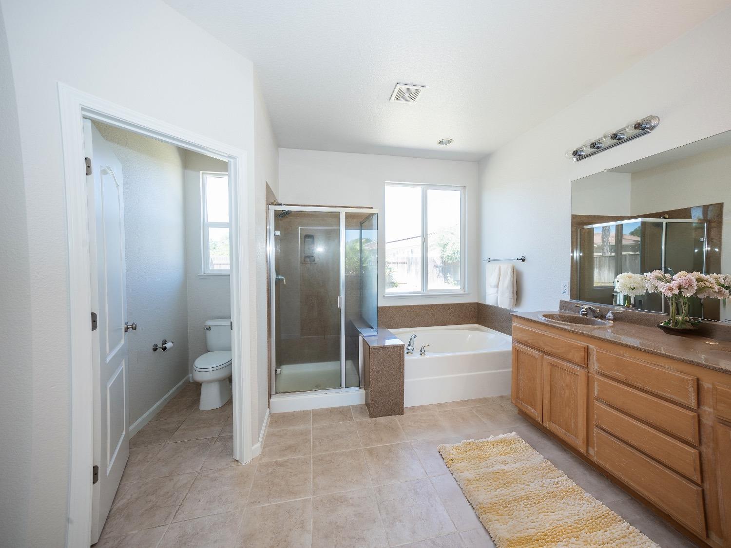 Detail Gallery Image 5 of 46 For 2350 Lindsey Dr, Colusa,  CA 95932 - 4 Beds | 2 Baths