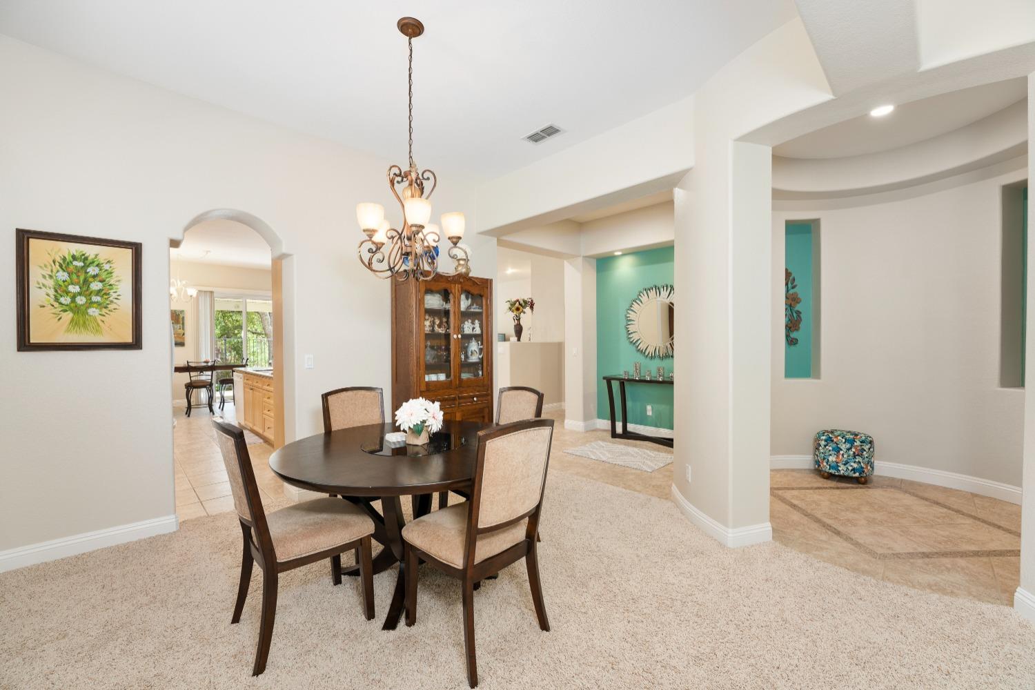 Detail Gallery Image 12 of 42 For 7105 Cinnamon Teal Way, El Dorado Hills,  CA 95762 - 4 Beds | 2 Baths