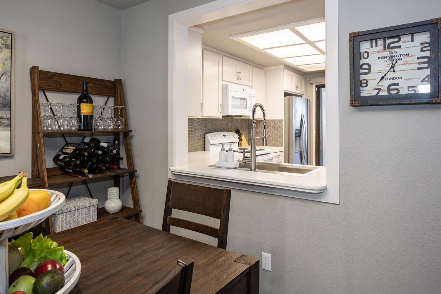 Detail Gallery Image 14 of 35 For 2740 Sherwood Ave #C,  Modesto,  CA 95350 - 2 Beds | 2/1 Baths