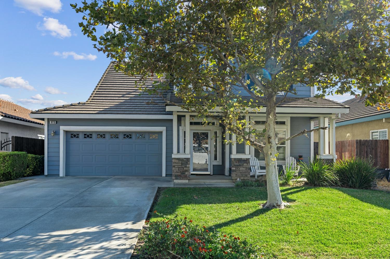 Detail Gallery Image 2 of 28 For 815 Atwell Cir, Woodland,  CA 95776 - 4 Beds | 2/1 Baths