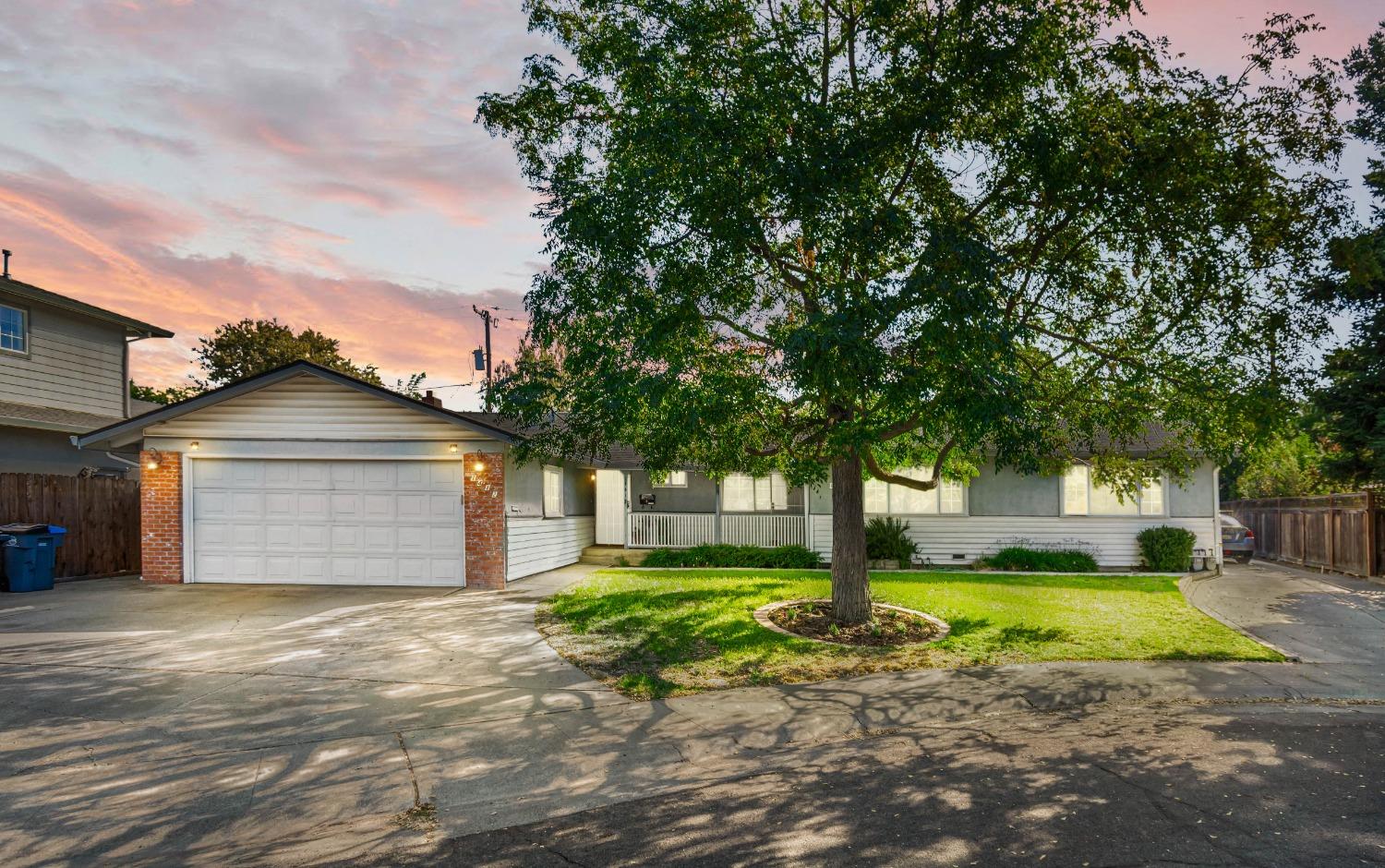 Detail Gallery Image 1 of 46 For 1412 Banyan Pl, Davis,  CA 95618 - – Beds | – Baths