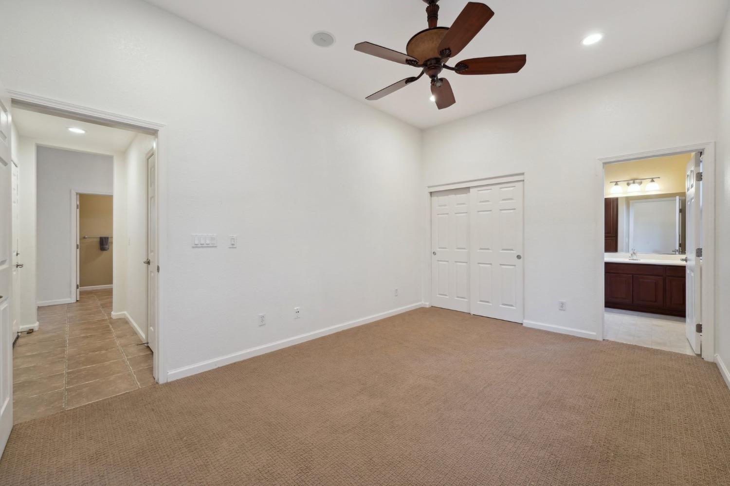 Detail Gallery Image 11 of 31 For 1658 Tamarisk Ln, Tracy,  CA 95377 - 5 Beds | 3/1 Baths