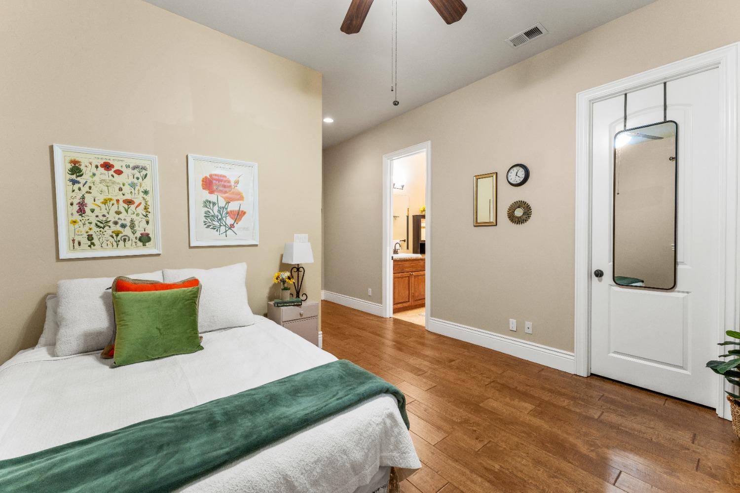 Detail Gallery Image 36 of 71 For 608 Landrise Ct, Folsom,  CA 95630 - 4 Beds | 3/1 Baths