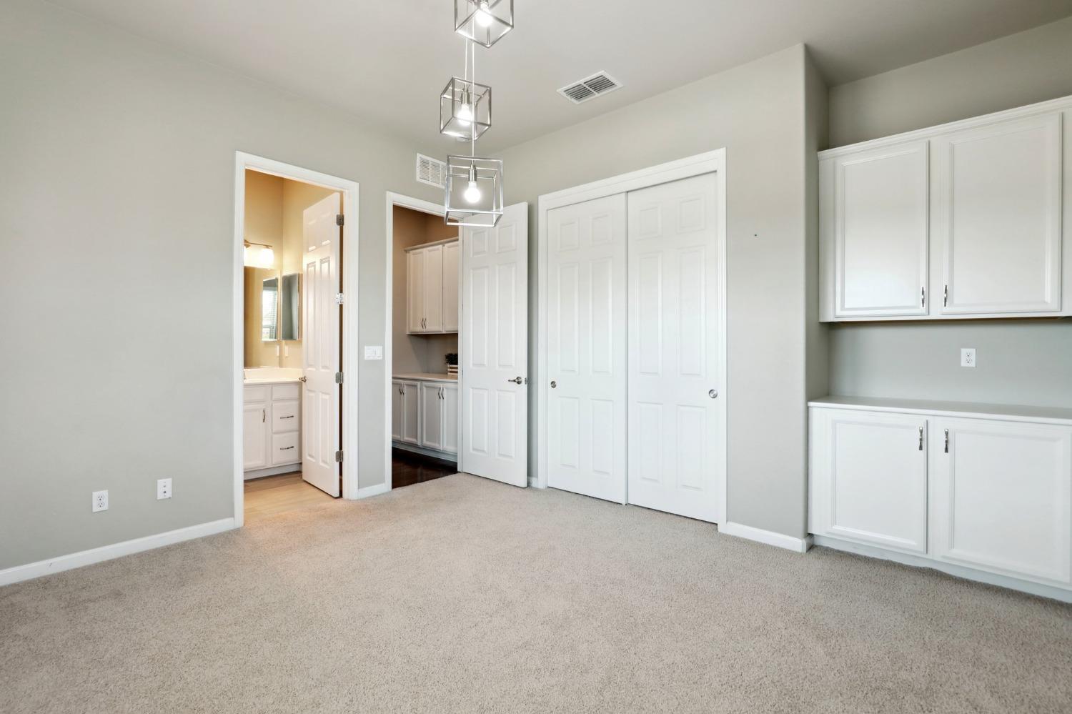 Detail Gallery Image 13 of 56 For 5656 Black Willow, Rocklin,  CA 95677 - 5 Beds | 4/1 Baths