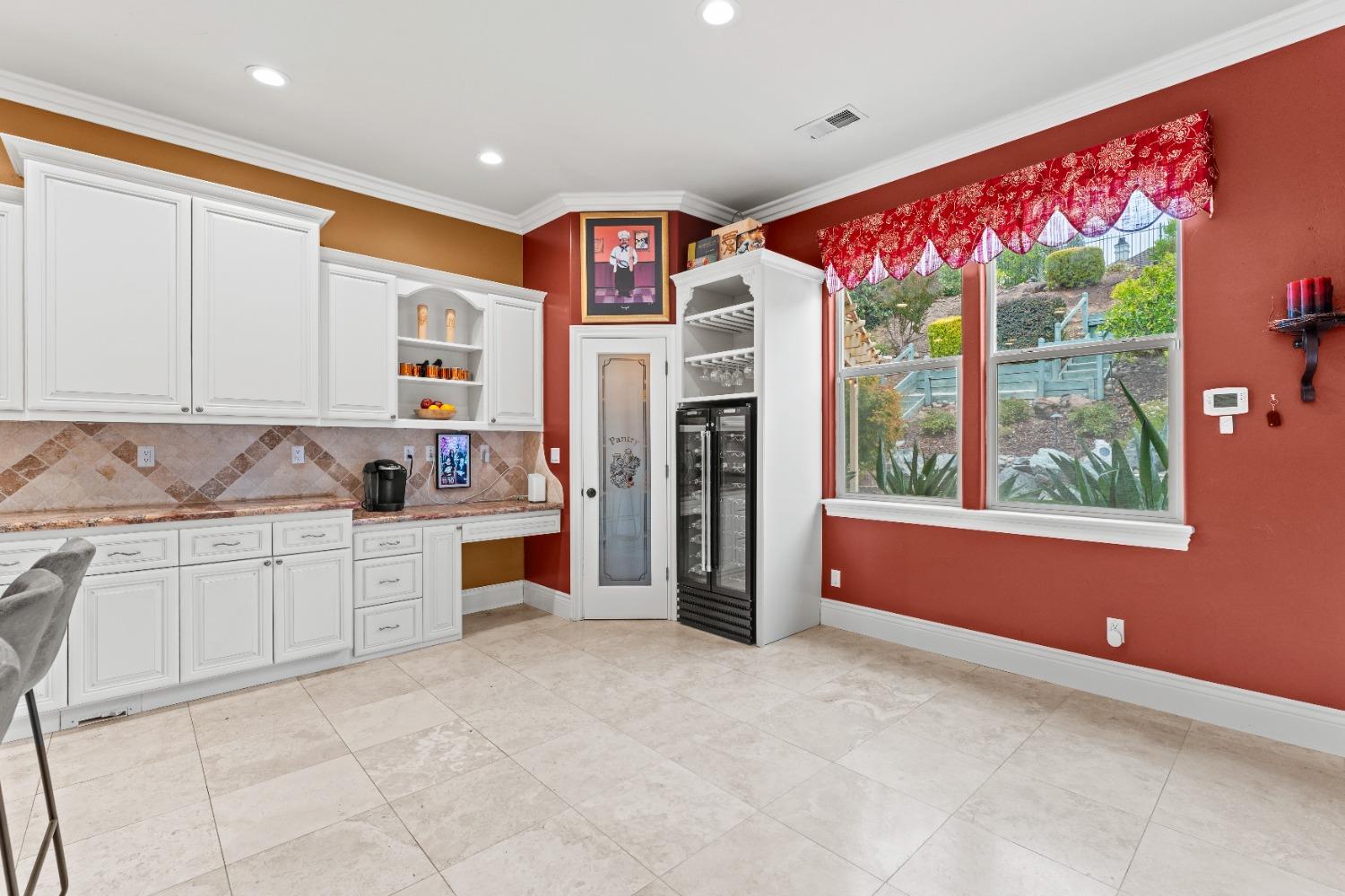 Detail Gallery Image 18 of 71 For 608 Landrise Ct, Folsom,  CA 95630 - 4 Beds | 3/1 Baths