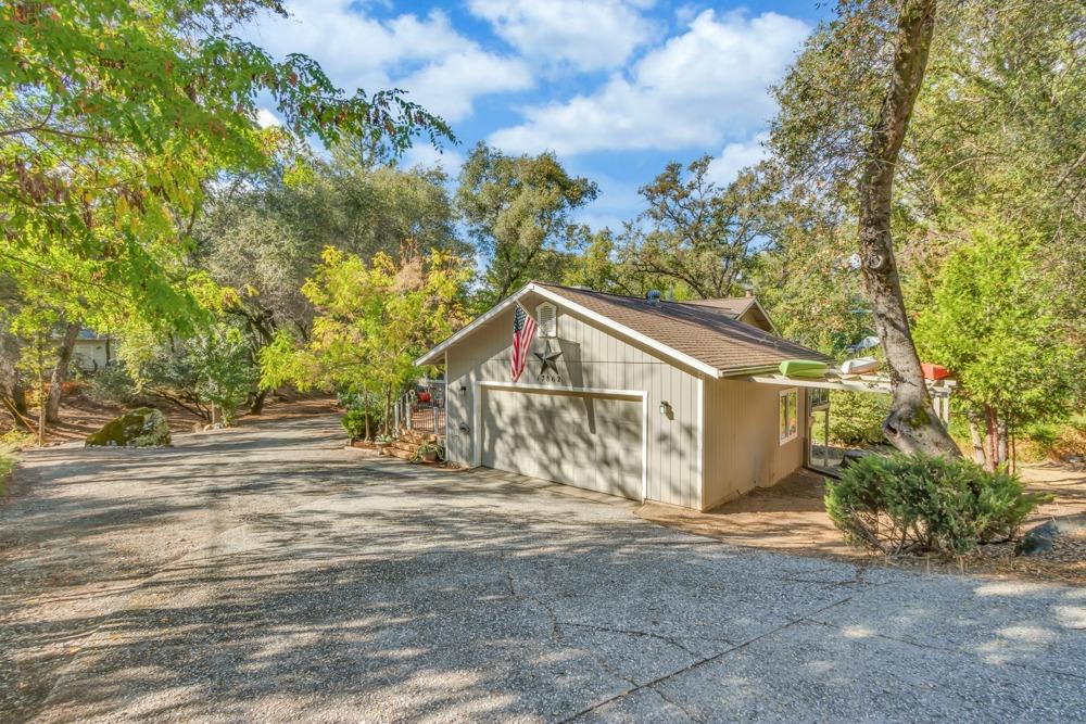 Detail Gallery Image 2 of 74 For 17862 Foxtail Dr, Penn Valley,  CA 95946 - 4 Beds | 3 Baths