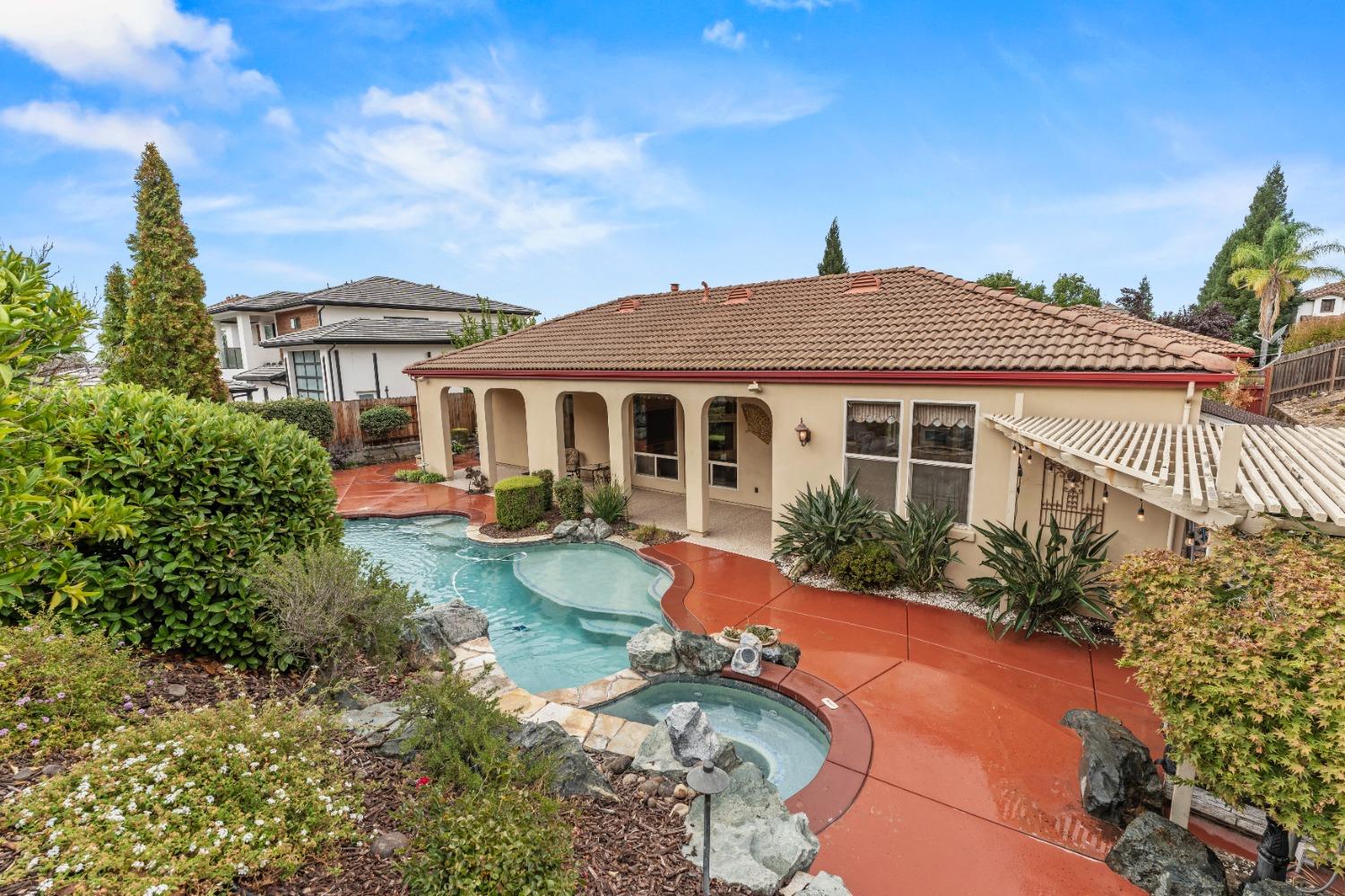 Detail Gallery Image 60 of 71 For 608 Landrise Ct, Folsom,  CA 95630 - 4 Beds | 3/1 Baths