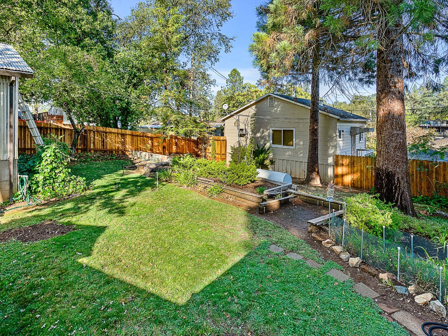 Detail Gallery Image 33 of 51 For 3092 Clark St, Placerville,  CA 95667 - 4 Beds | 2 Baths