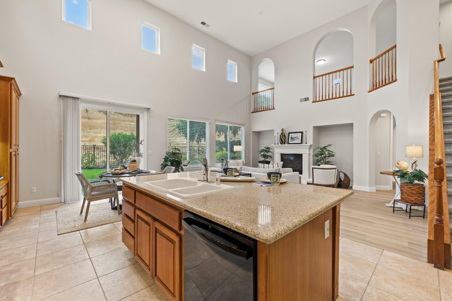 Detail Gallery Image 13 of 50 For 622 Ruscello Ct, El Dorado Hills,  CA 95762 - 4 Beds | 2/1 Baths