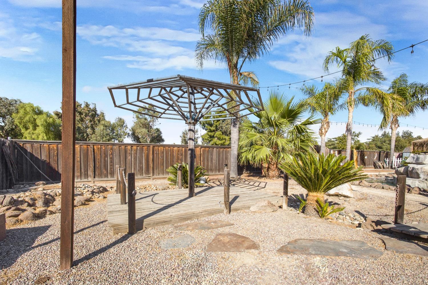 Detail Gallery Image 27 of 31 For 8871 W Etcheverry Dr, Tracy,  CA 95304 - 4 Beds | 2/1 Baths