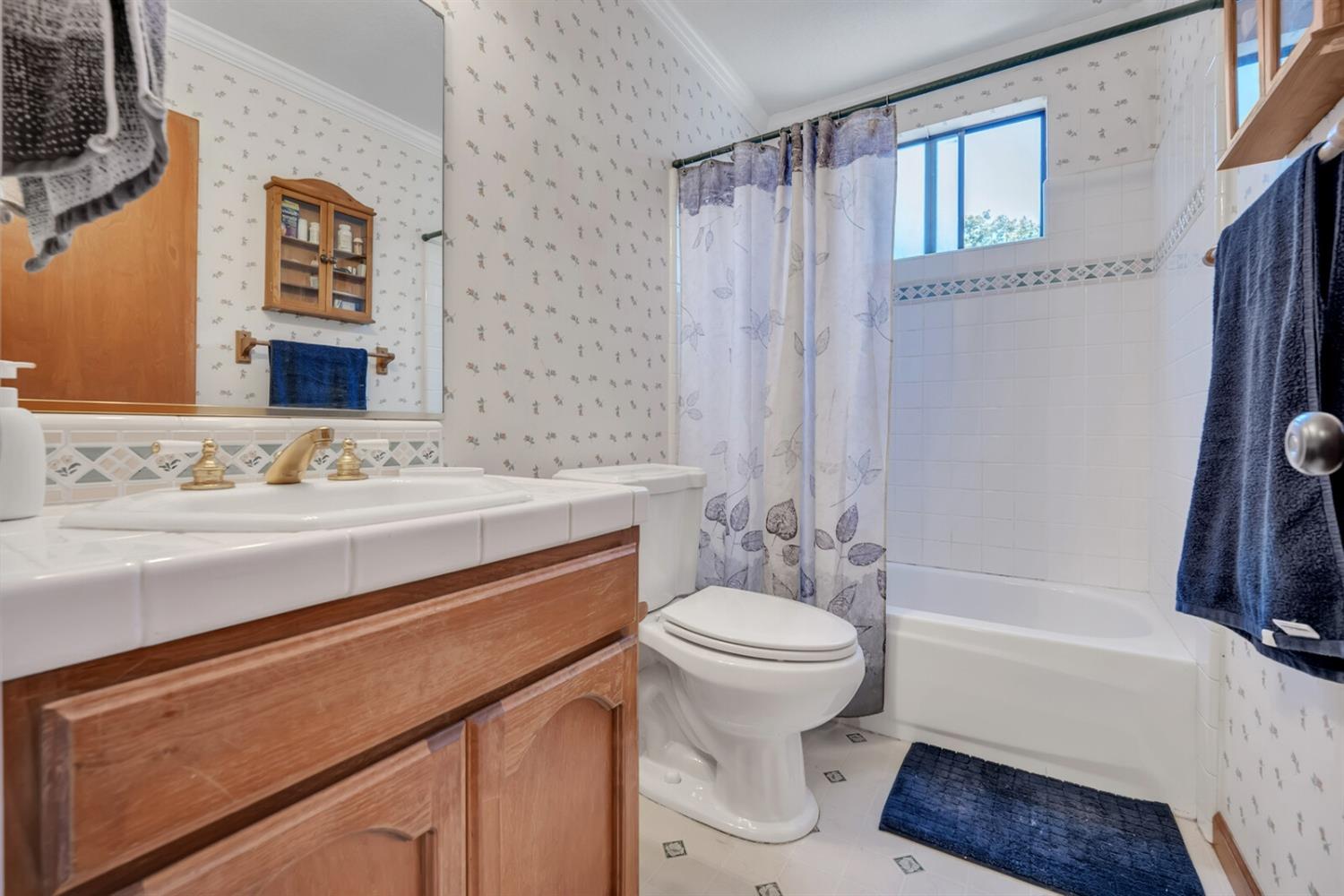 Detail Gallery Image 20 of 32 For 1314 Wendy Ct, Roseville,  CA 95661 - 3 Beds | 1/1 Baths