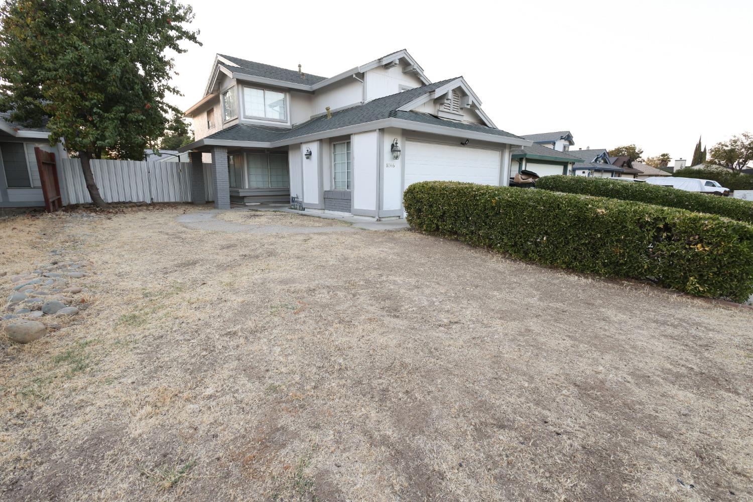 Detail Gallery Image 2 of 49 For 8046 Kirkton Ct, Sacramento,  CA 95828 - 4 Beds | 2/1 Baths