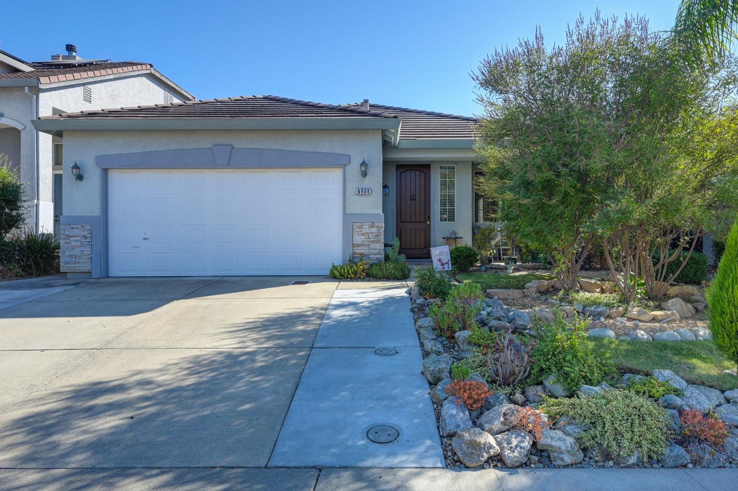 Detail Gallery Image 1 of 1 For 6904 Saddle Horse Way, Citrus Heights,  CA 95621 - 3 Beds | 2 Baths