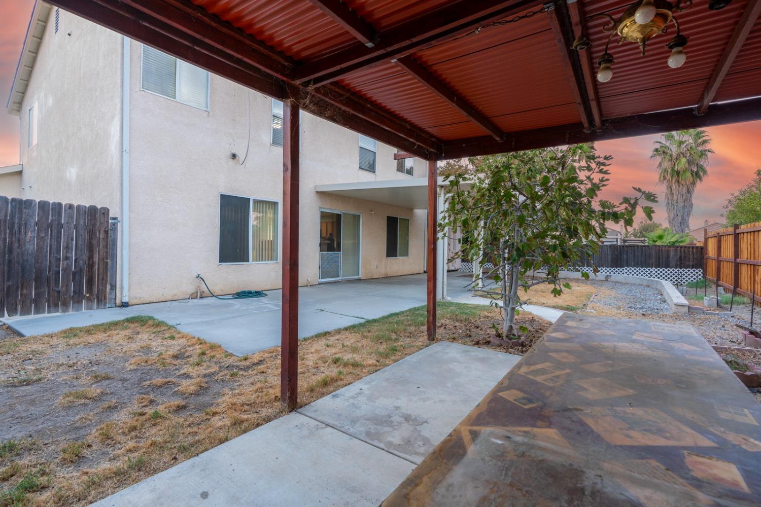 Detail Gallery Image 35 of 46 For 702 Harlequin Ct, Los Banos,  CA 93635 - 4 Beds | 2/1 Baths