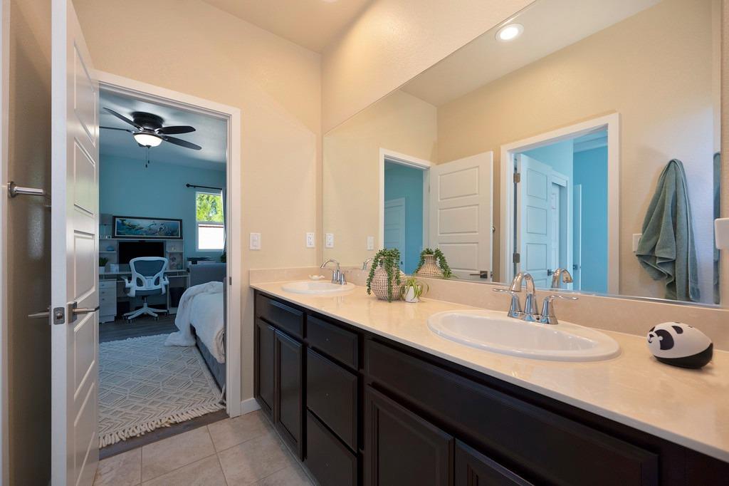 Detail Gallery Image 29 of 56 For 3245 Forney Way, Sacramento,  CA 95816 - 3 Beds | 2 Baths