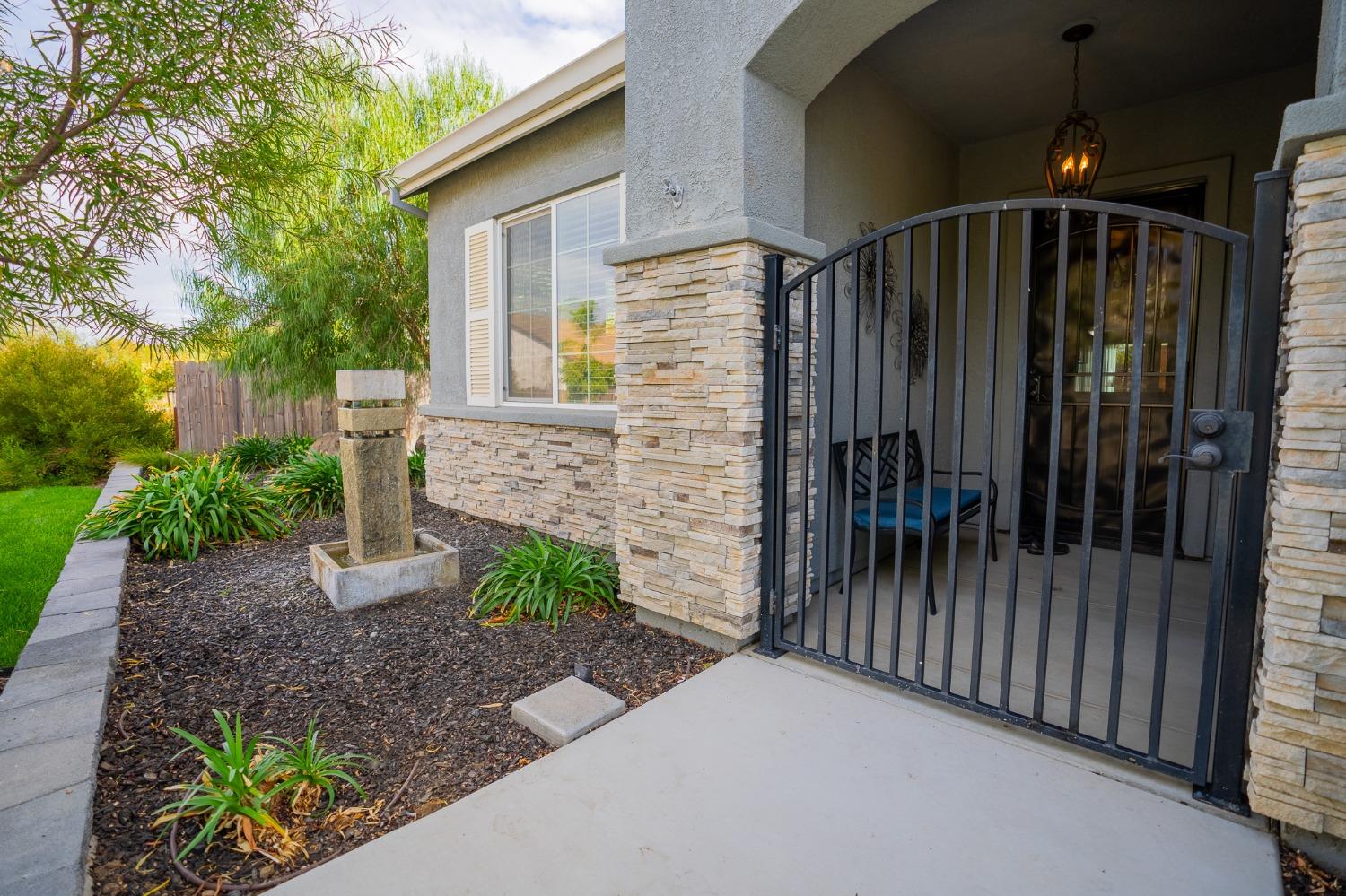 Detail Gallery Image 14 of 82 For 1207 Turquoise Ct, Los Banos,  CA 93635 - 4 Beds | 2 Baths