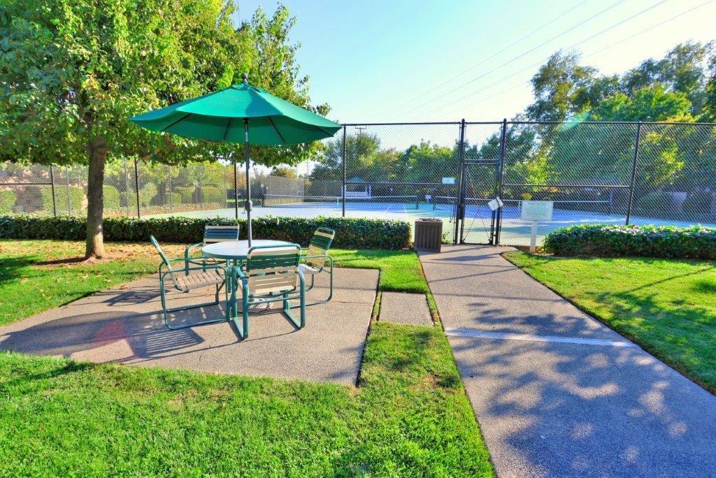 Detail Gallery Image 55 of 71 For 2208 Woodside Ln #5,  Sacramento,  CA 95825 - 2 Beds | 1 Baths